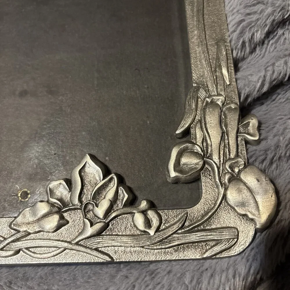 Vntg Pewter NOUVEAU Jennifer Moore IRISES Photo Frame Easel Back FITS 7.5”X 9.5”